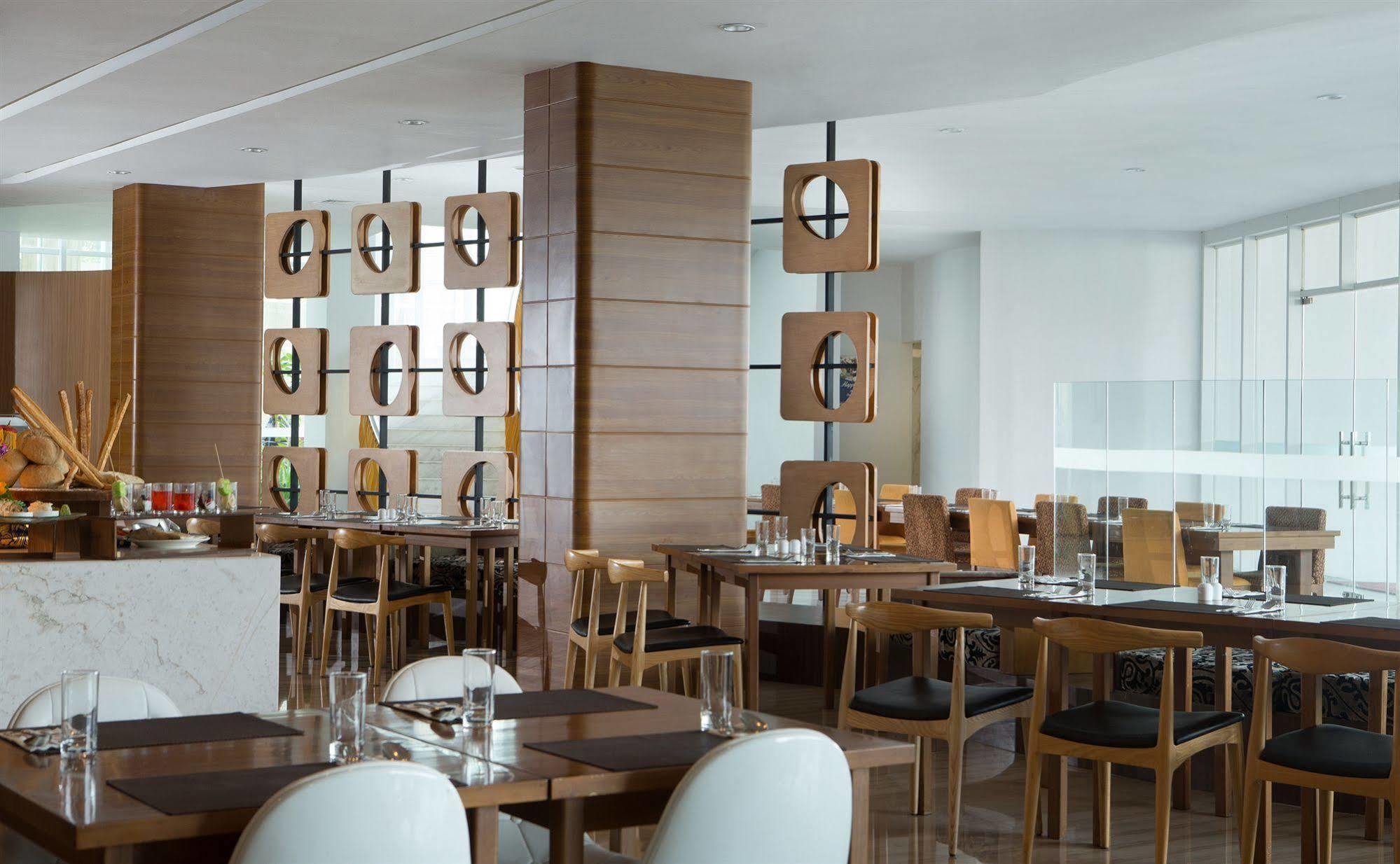 Hariston Hotel & Suites, Pluit - Jakarta Luaran gambar